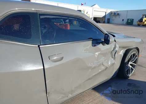 2017 Dodge Challenger R/T Scat Pack z USA, uszkodzony, nr VIN 2C3CDZFJXHH622641